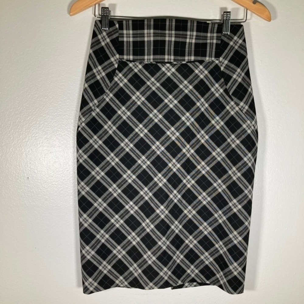 Express Womens Size 2 Black White Plaid Pencil Skirt High Waist Knee Length